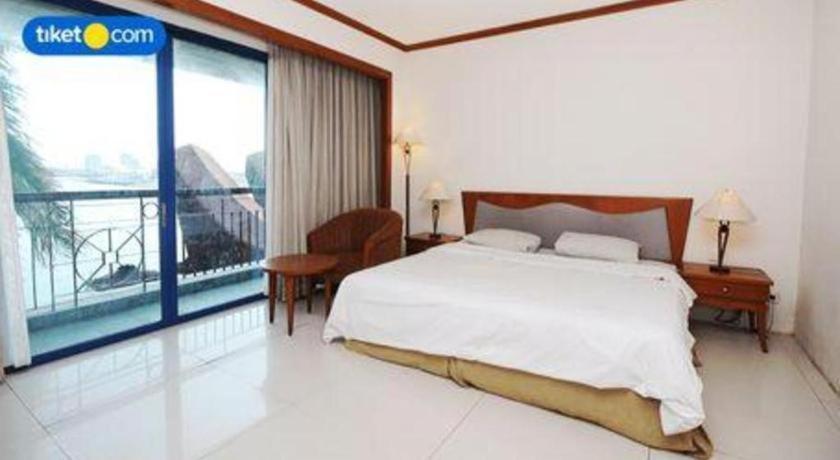 Makassar Golden Hotel Екстериор снимка