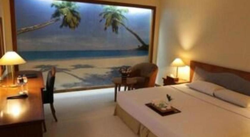 Makassar Golden Hotel Екстериор снимка