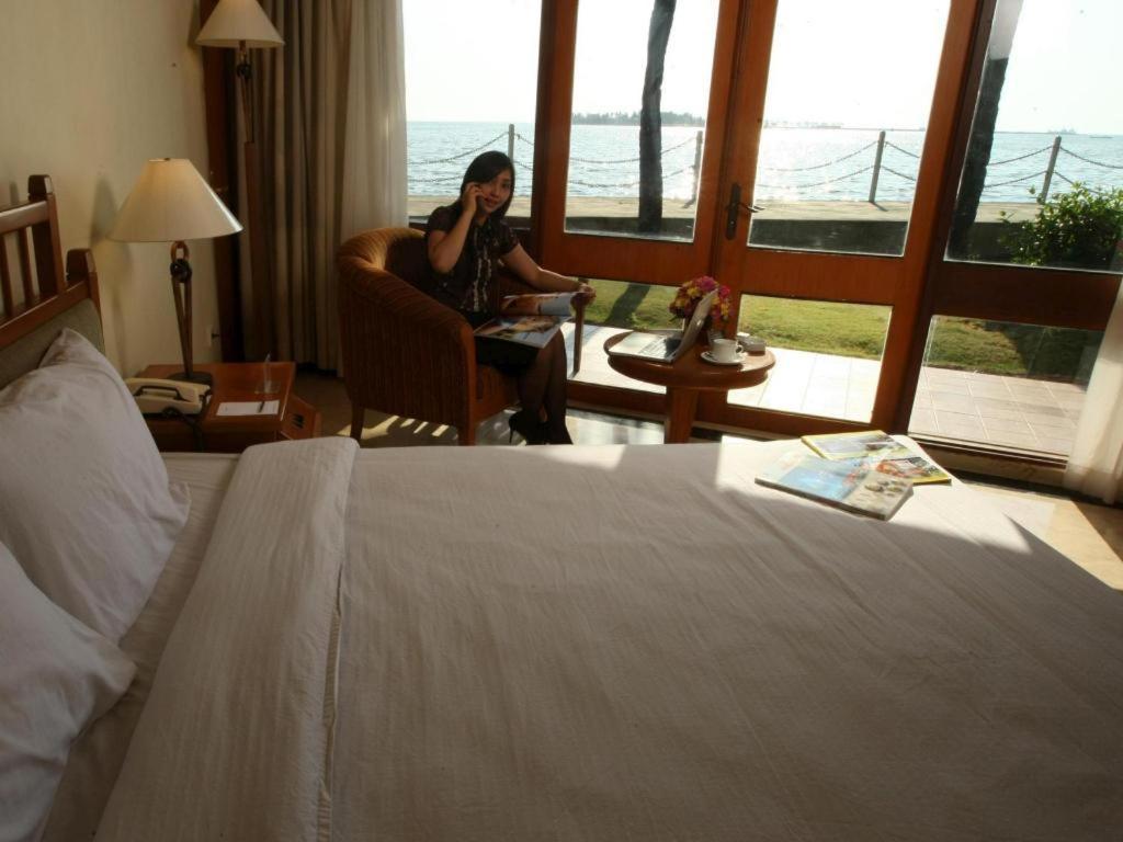 Makassar Golden Hotel Екстериор снимка