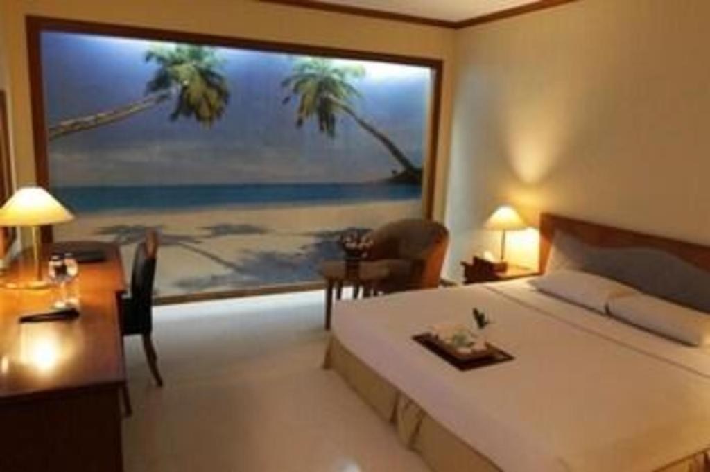 Makassar Golden Hotel Екстериор снимка